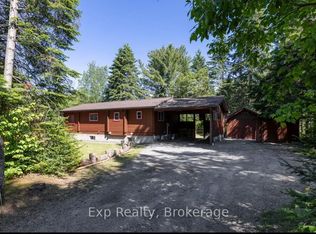 27 Groeger Rd, Huntsville, ON P1H2J4