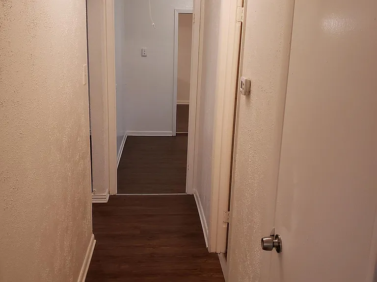 145 Tulip Dr — Photo 6