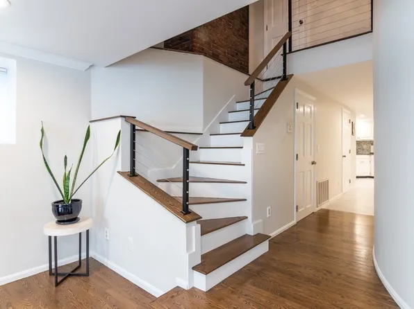 30 Washington St APT 1A, Charlestown, MA 02129