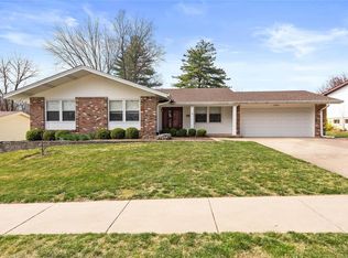 1267 Beaver Creek Rd, Chesterfield, MO 63017