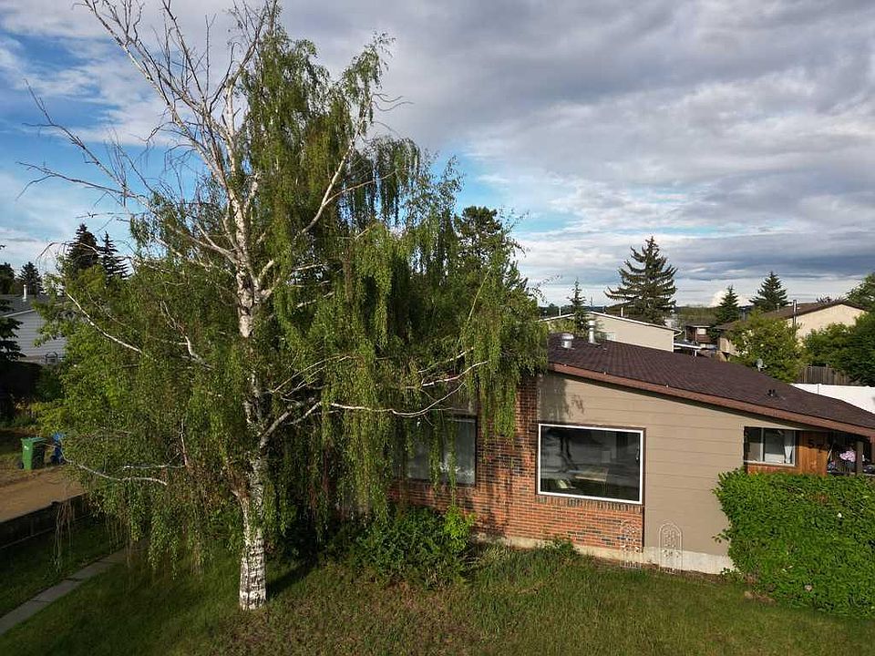 1st image of 59 W Nichols Cres