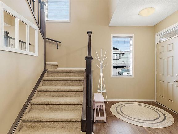 3rd image of 117 S Brightonwoods Cres SE