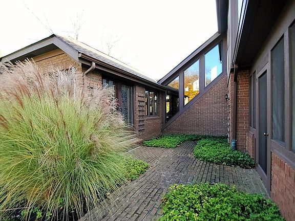3rd image of 16230 Lucky Bell Ln