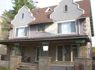 128 Park Ave, East Orange, NJ 07017