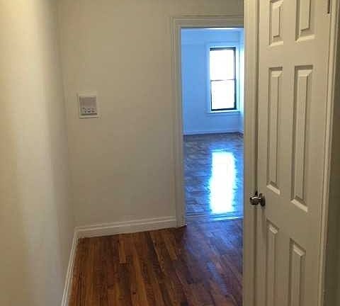 4th image of 2940 Ocean Ave