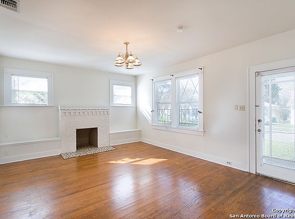 3rd image of 1746 McKinley Ave