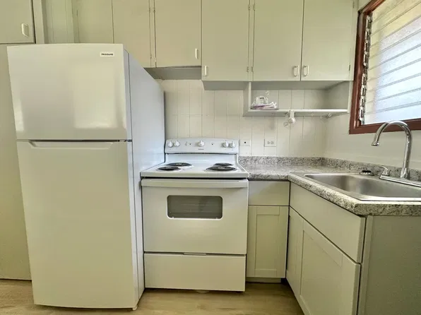 2160 W Vineyard St #12-00, Wailuku, HI 96793