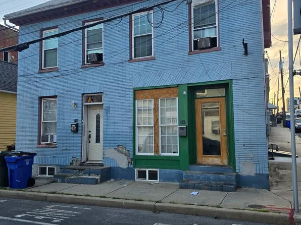 245-247 S Locust St, Hagerstown, MD 21740