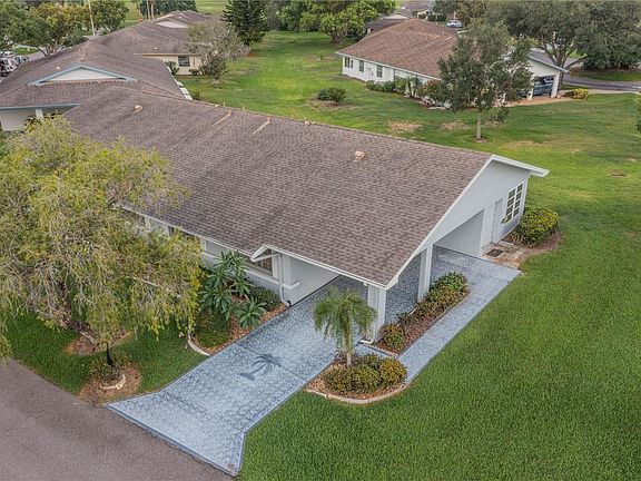 4th image of 2025 Heathfield Cir #2025
