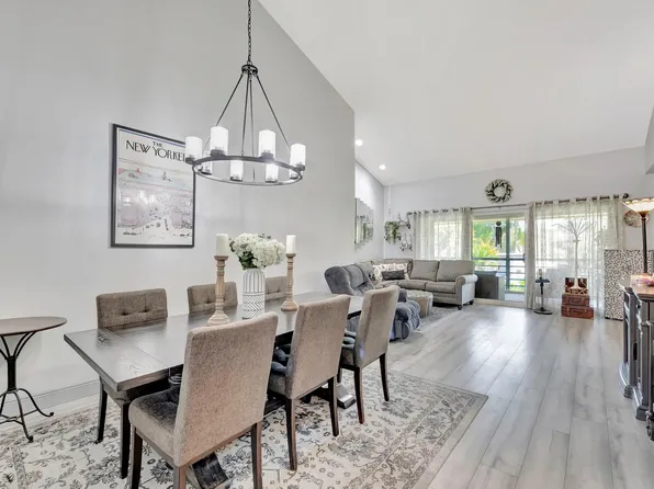 8799 Holly Court #202, Tamarac, FL 33321