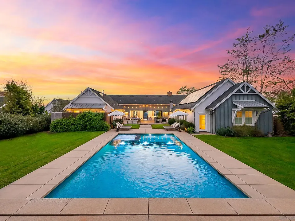 1245 Canton Ct
