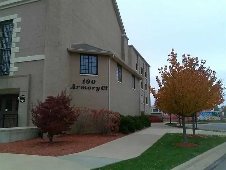 Armory Arts Apartments — Photo 4