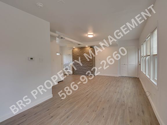5th image of 24130 Oxford St