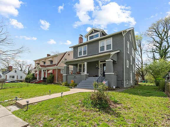 2nd image of 3202 Garland Ave