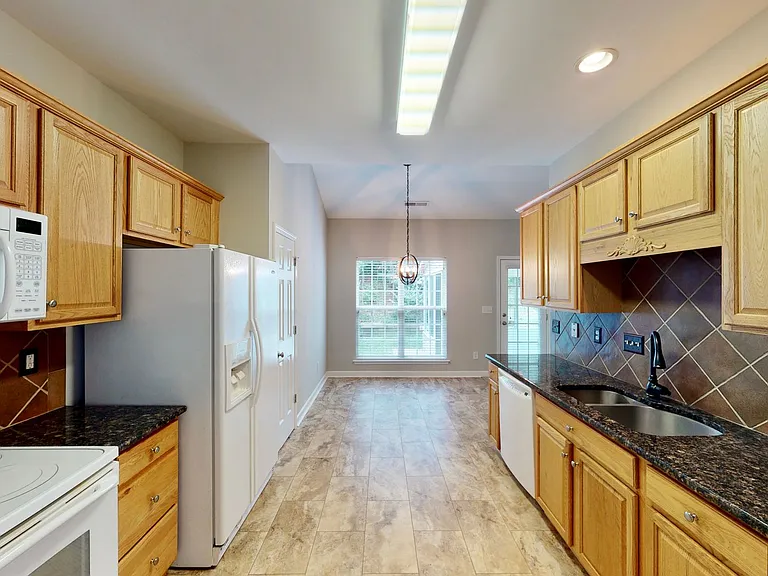 8321 Suttonview Dr — Photo 8
