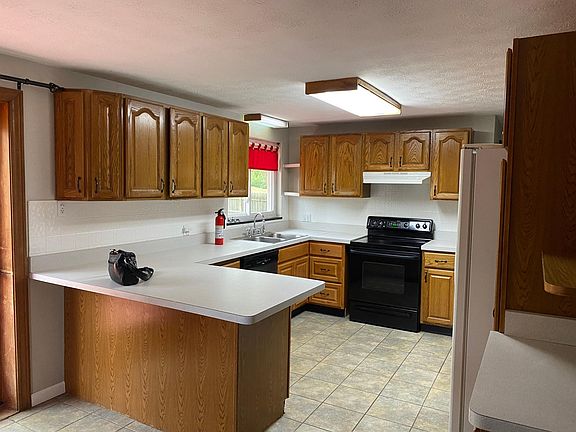 4th image of 930 N 12th St