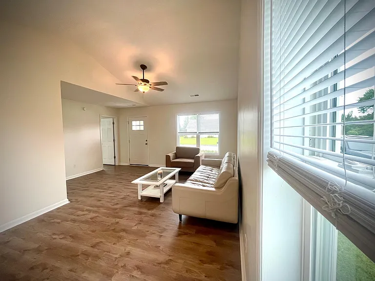 2505 Brodick Ct — Photo 12