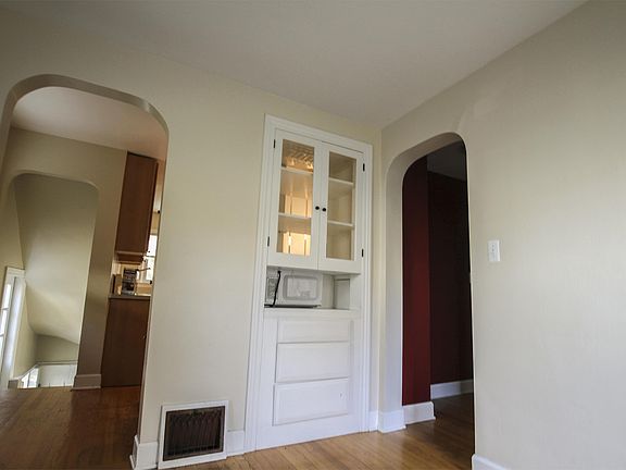4th image of 1328 White St