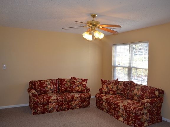 5th image of 112 Linville Ct