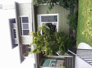 8017 19th Ave NE, Seattle, WA 98115