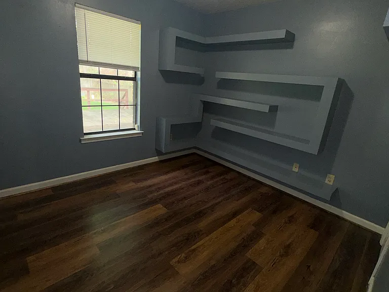 2540 Sapphire Dr — Photo 12