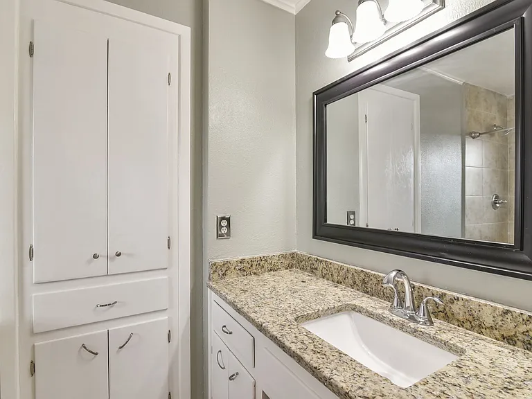 7233 Overhill Rd — Photo 26