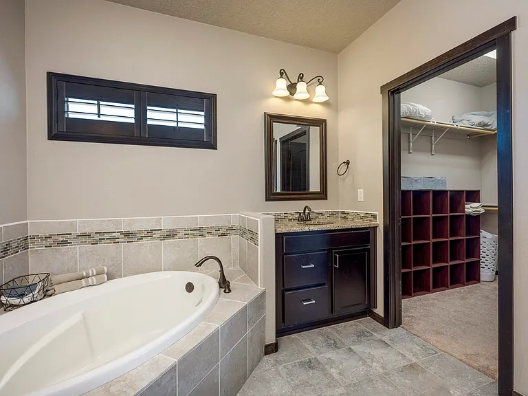 206 Tierra Verde Cir — Photo 22