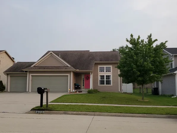2999 Blue Heron Rd, Normal, IL 61761