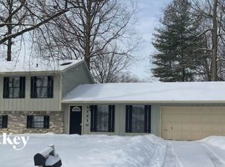 11710 Rush Dr, Fishers, IN 46038