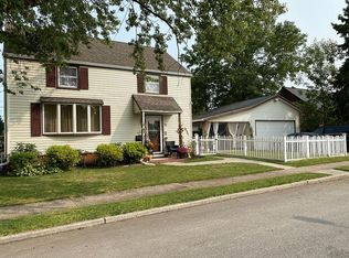 41 Newman St, Lackawanna, NY 14218