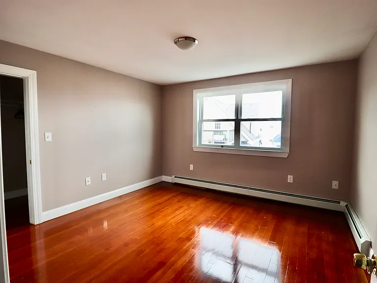262 Shirley St #3 — Photo 5