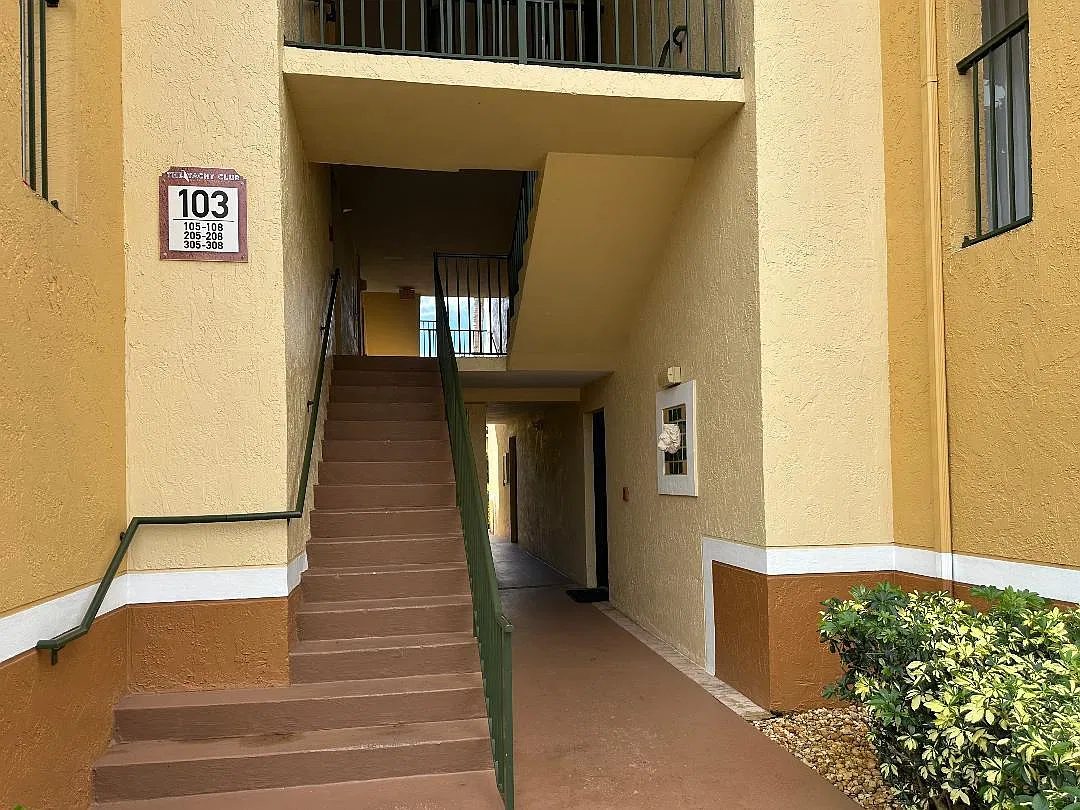 2 bed, 1.0 bath, 917 sqft, $3,000 — Photo 4