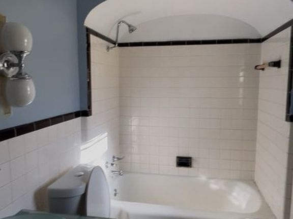 3rd image of 14 Elm St #1