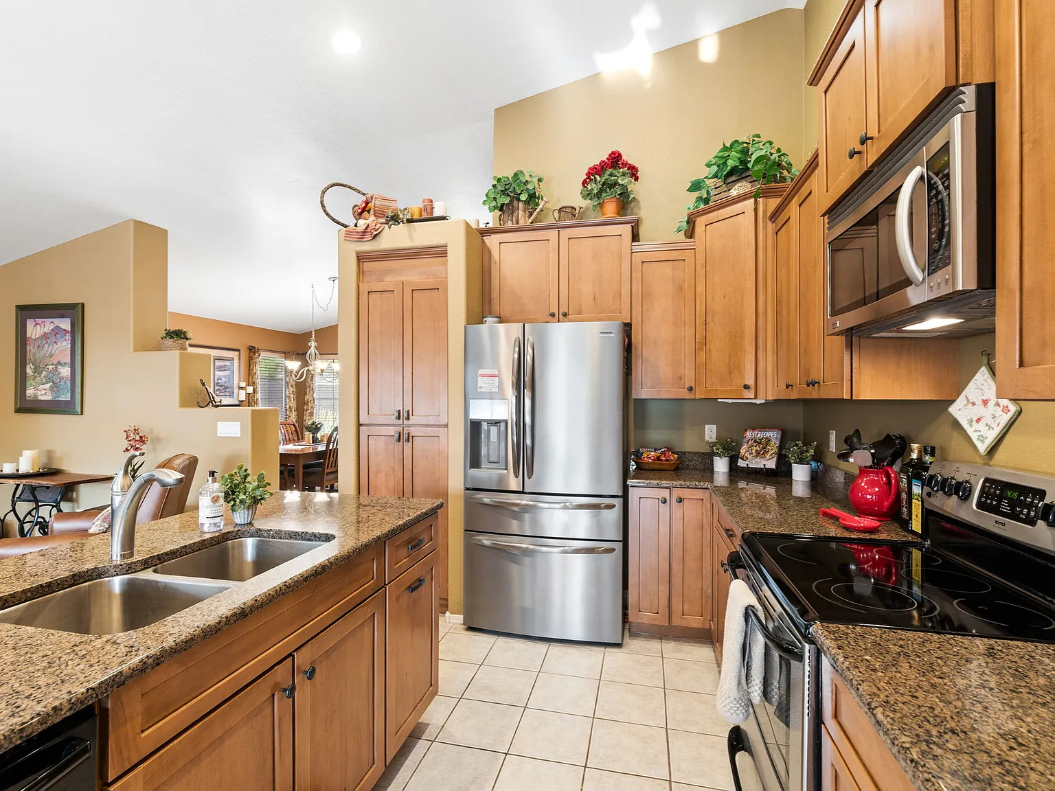 3 bed, 1780 sqft, $2,350 — Photo 3