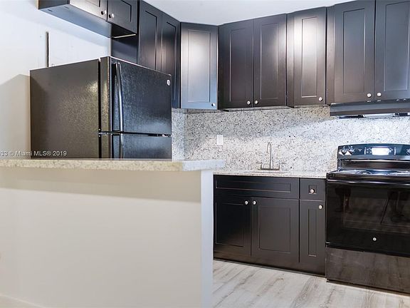 2nd image of 1091 SW 4th St APT 2