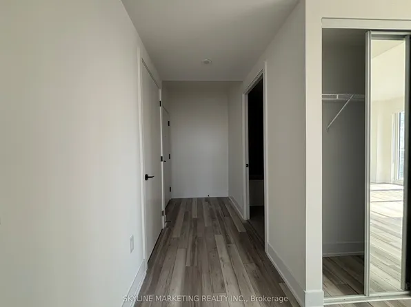 2450 Old Bronte Rd #445, Oakville, ON L6M 5P6