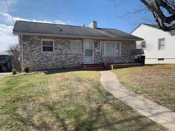 126 Mankin Ave, Beckley, WV 25801