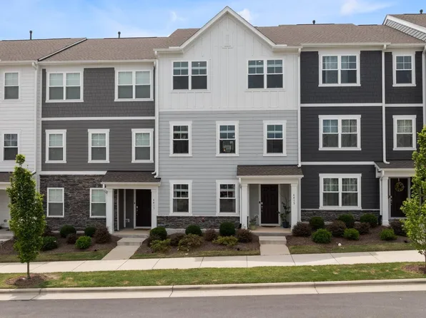 6415 Mentor Pl, Raleigh, NC 27616