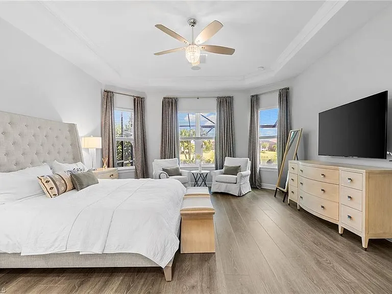 15345 Aprile St — Photo 15