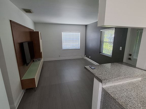 2nd image of 1301 NE 17th Ave #2