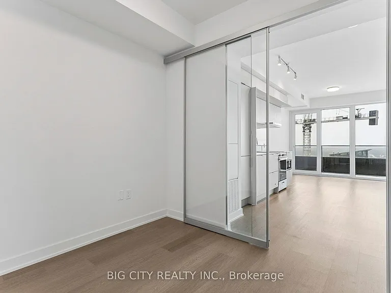 448 Burnhamthorpe Rd W #4501 — Photo 8