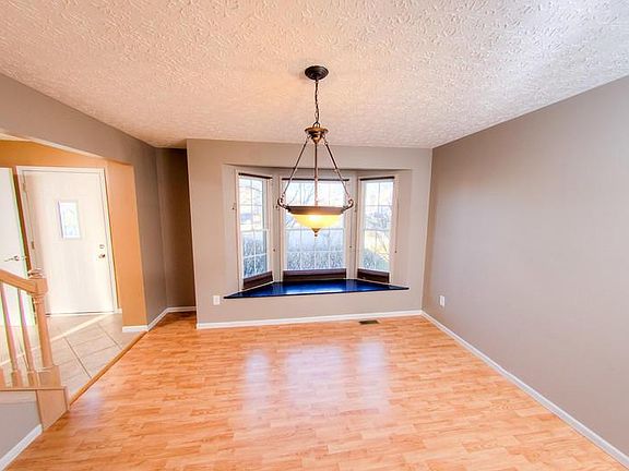 3rd image of 99 Gala Ave SW