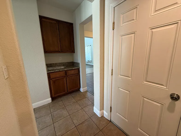 1760 Anastasia Dr — Photo 14