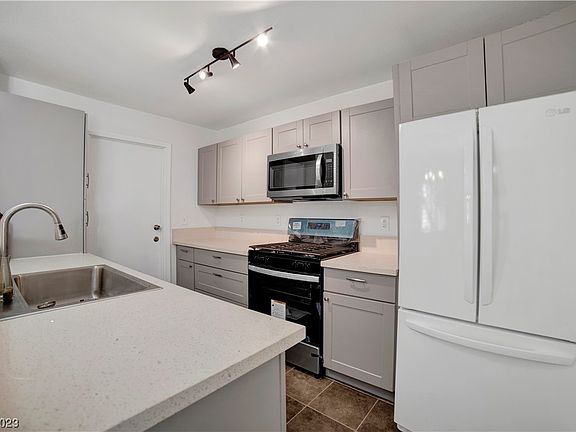4th image of 8452 Boseck Dr Unit 134