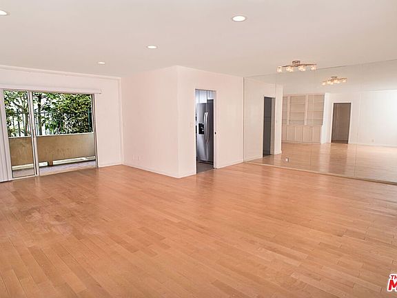 4th image of 416 N Oakhurst Dr #302