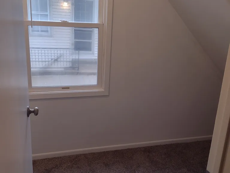 417B William St — Photo 6