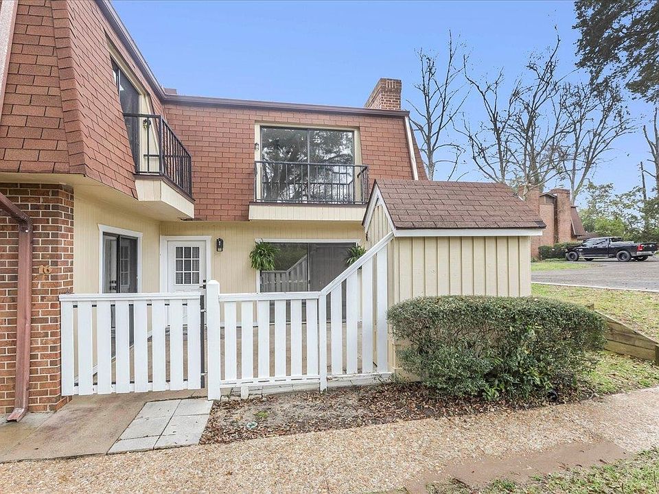 1st image of 2965 Shamrock St N #D16-d