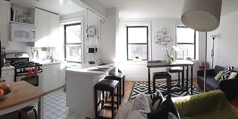 Rented by Metropolitan Realty | media 8