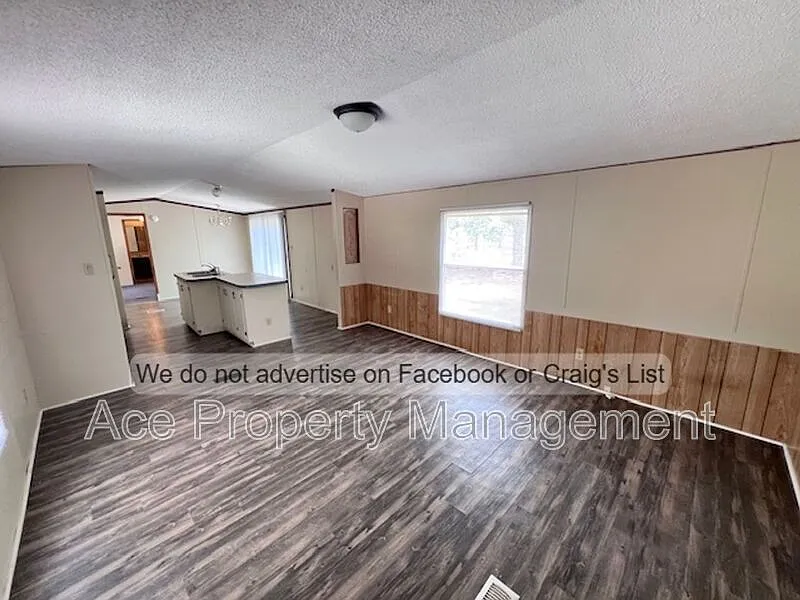 2 bed, 2.0 bath, 1100 sqft, $995 — Photo 2