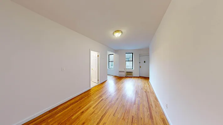 Rented by Bond New York | media 16